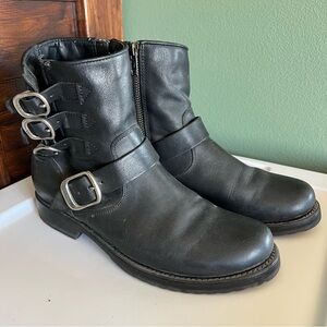 Frye Black Leather Veronica Belted Booties